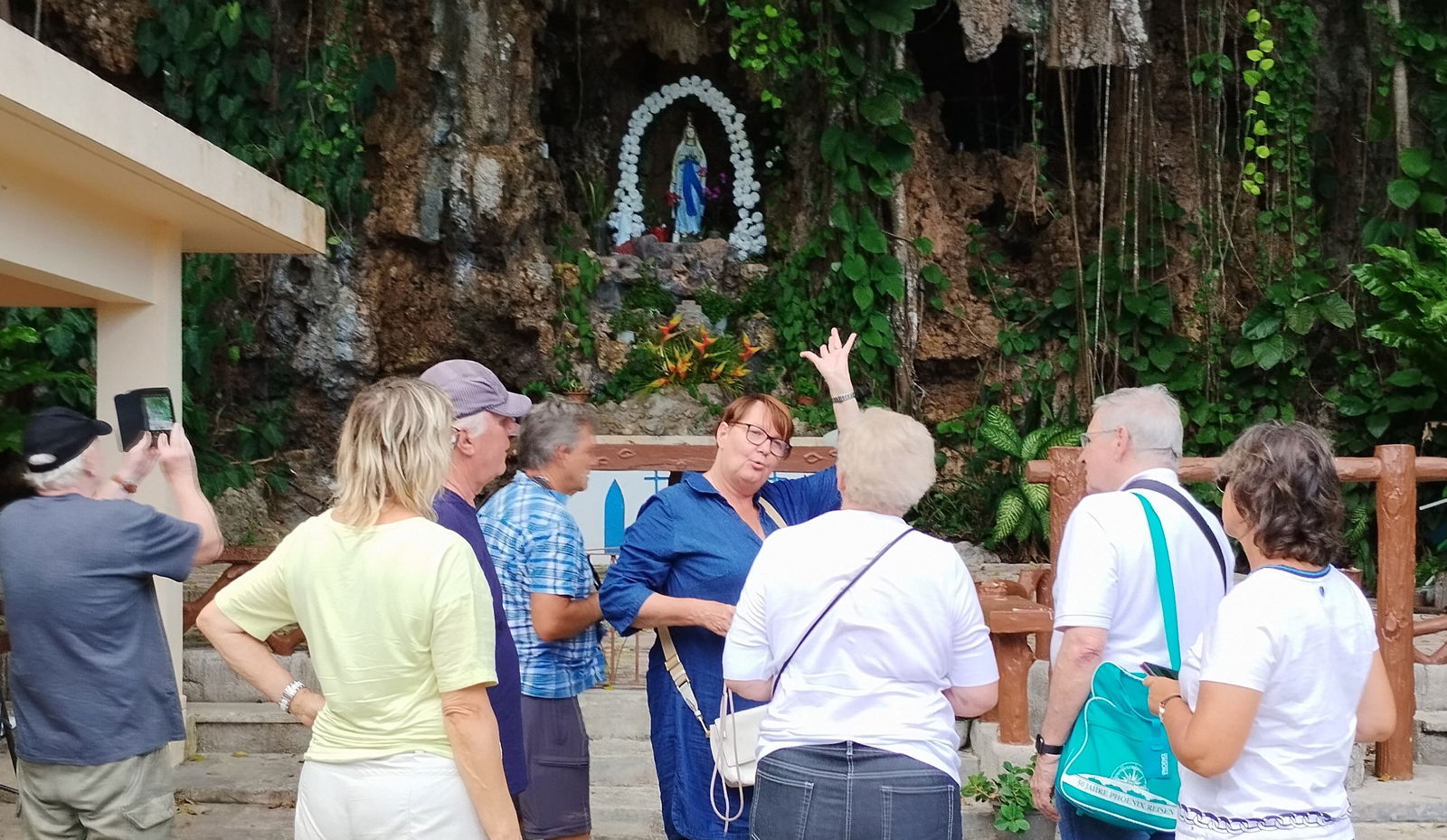 Artania's passengers from Germany visit Santa Lourdes Shrine.