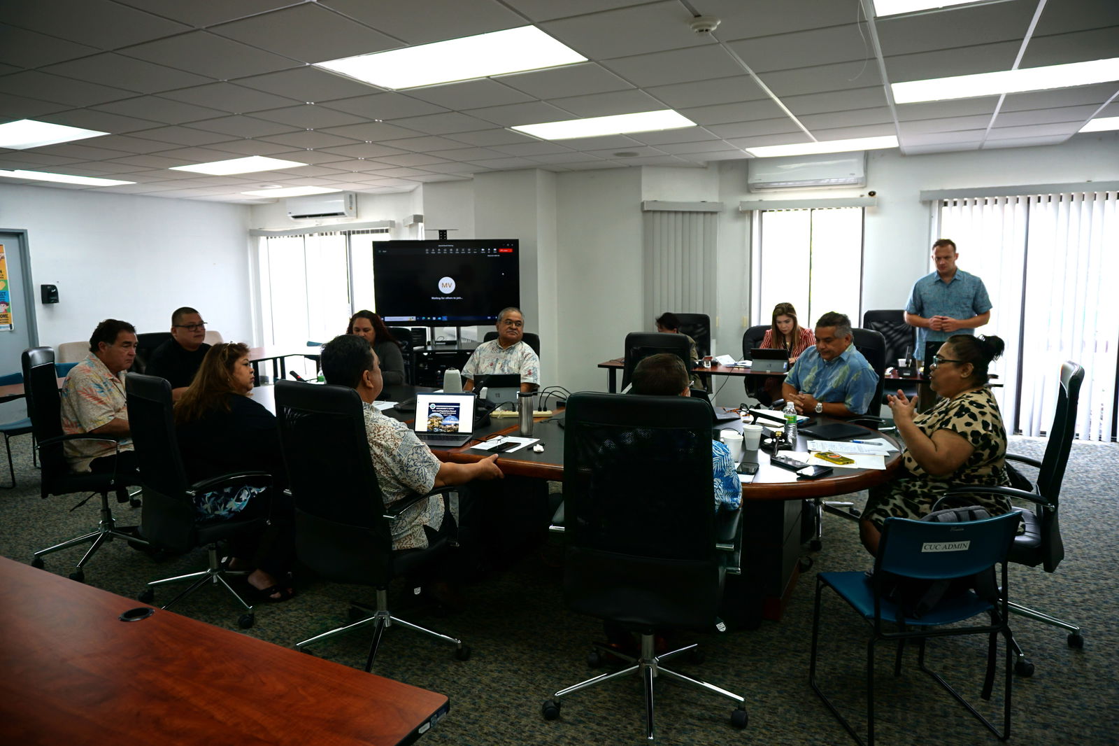 The Commonwealth Utilities Corporation board members on Friday unanimously approved the hiring of a new executive director from California. 