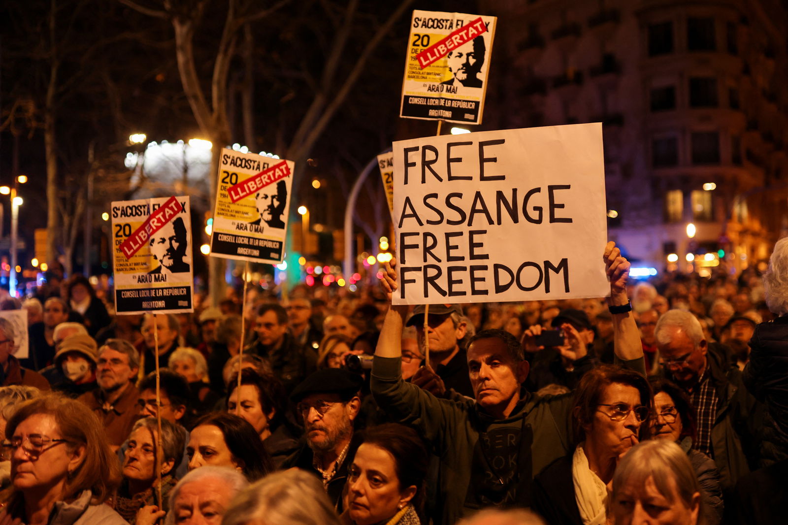 WikiLeaks founder Julian Assange's supporters demonstrate against U.S. extradition in front of the British Consulate in Barcelona, Spain February 20, 2024. 