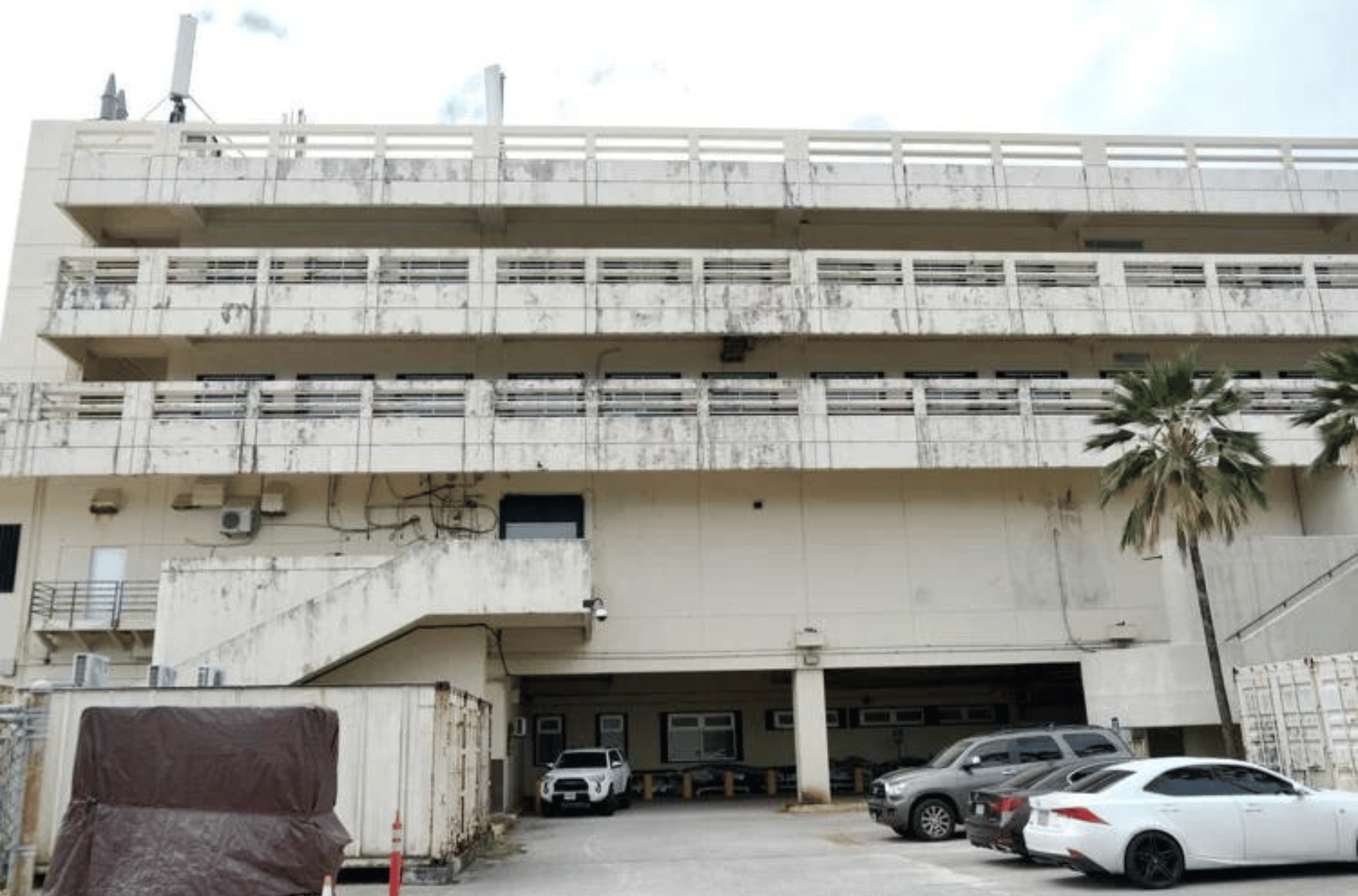 A section of Guam Memorial Hospital in need of maintenance is seen in Tamuning on Wednesday, Jan. 31, 2024. 
