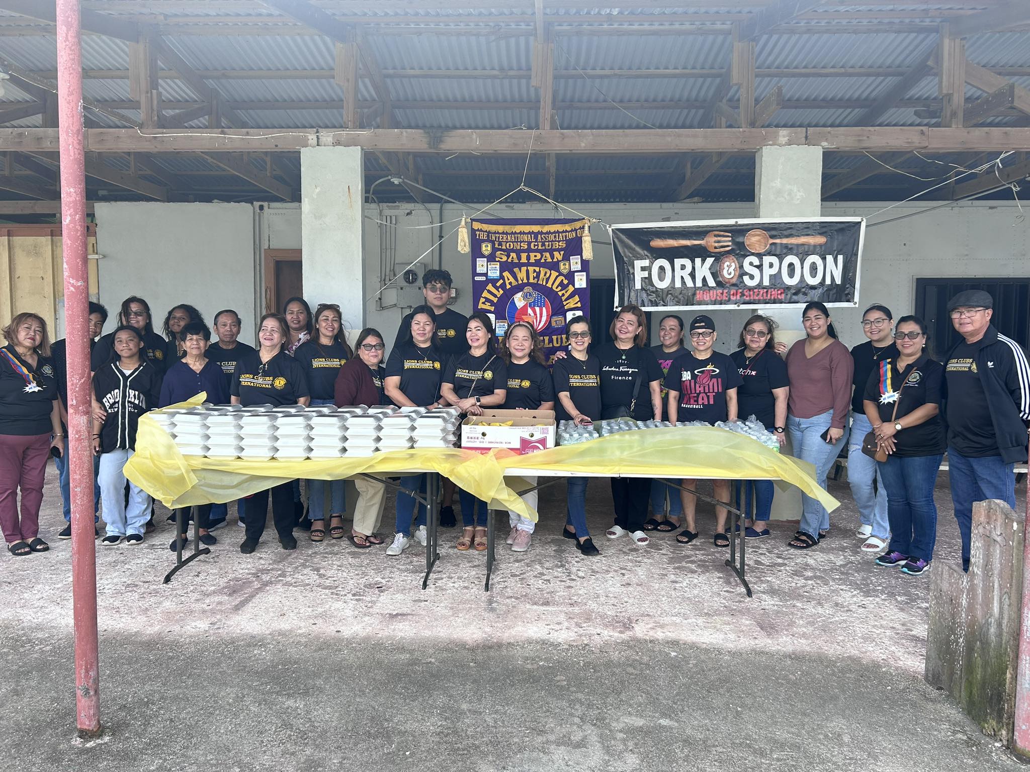 Fork & Spoon House of Sizzling celebrated its fourth anniversary by providing free meals at the Nuestra Senora Bithen Delos Remedios Parish in Tanapag on Sunday.