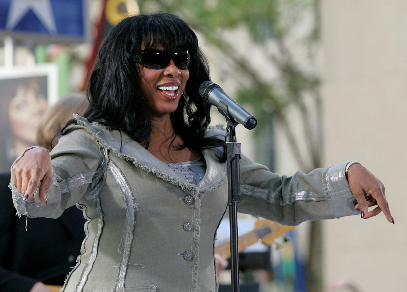 FILE PHOTO: Singer Donna Summer performs on NBC's Today Show Summer Concert Series in New York May 30, 2008. 