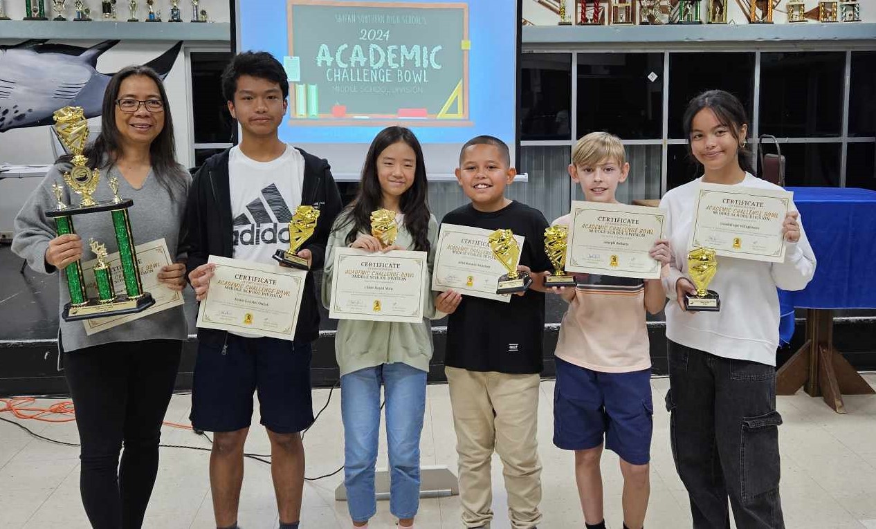 Grace Christian Academy Coach Susan Pajarillaga with Hans Ordas (7th grade), Chloe Shin (6th grade), John Sanchez (6th grade), Joseph Nelson (6th grade) and Guadalupe Villagomez (8th grade).