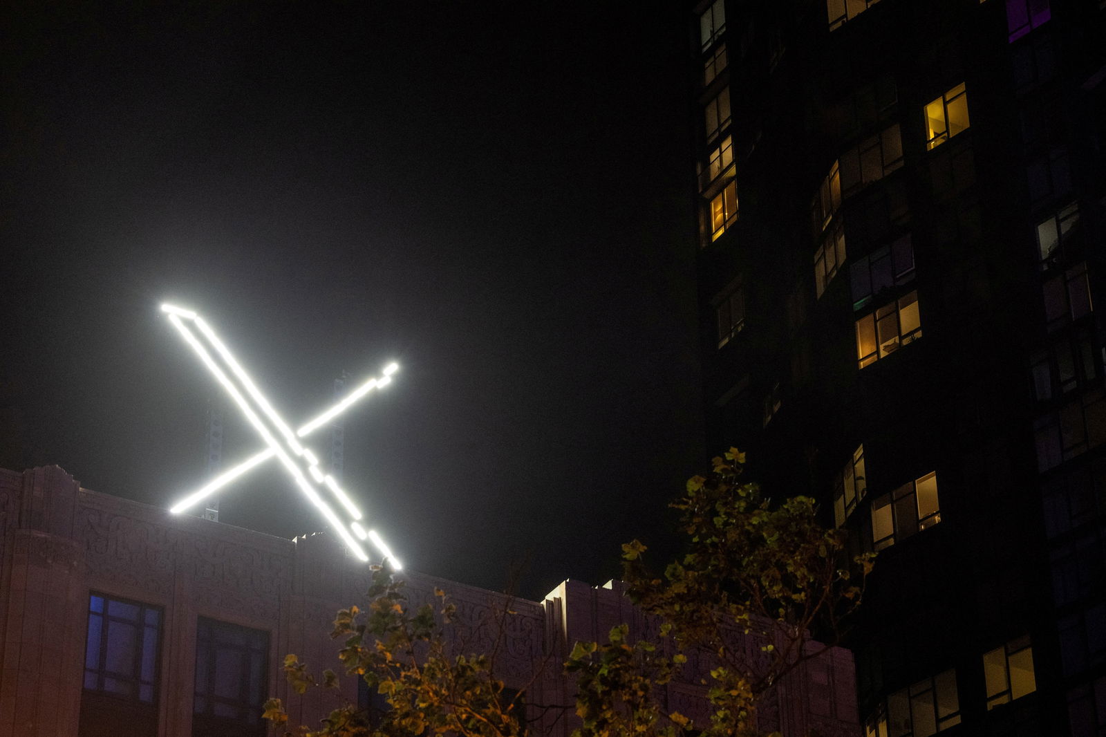 FILE PHOTO: 'X' logo is seen on the top of the headquarters of the messaging platform X, formerly known as Twitter, in downtown San Francisco, California, U.S., July 30, 2023. 