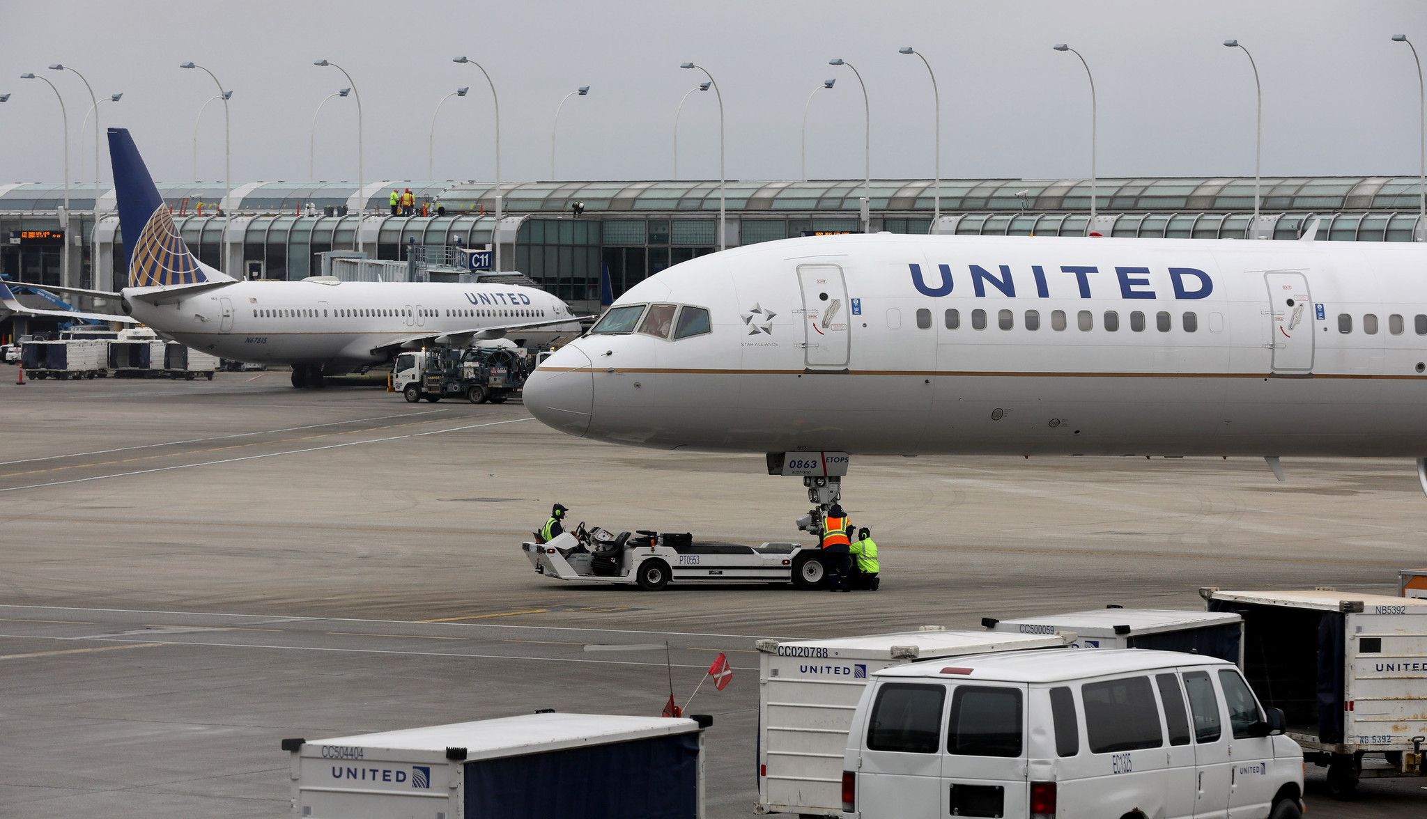 A United Airlines jet is taxied to the gate at O'Hare International Airport on Jan. 3, 2020, in Chicago. (Antonio Perez/Chicago Tribune/TNS)