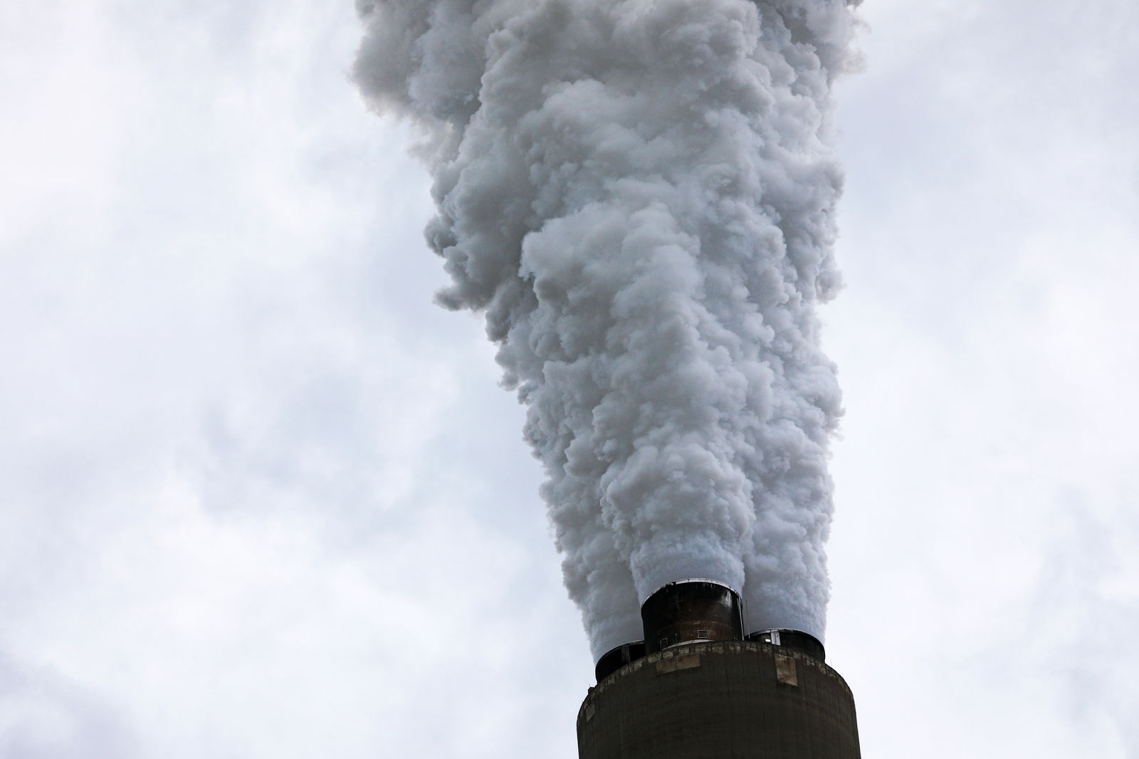 Exhaust rises from the stacks of the Harrison Power Station in Haywood, West Virginia, U.S., May 16, 2018. Picture taken May 16, 2018. To match Special Report USA-COAL/LABS. 