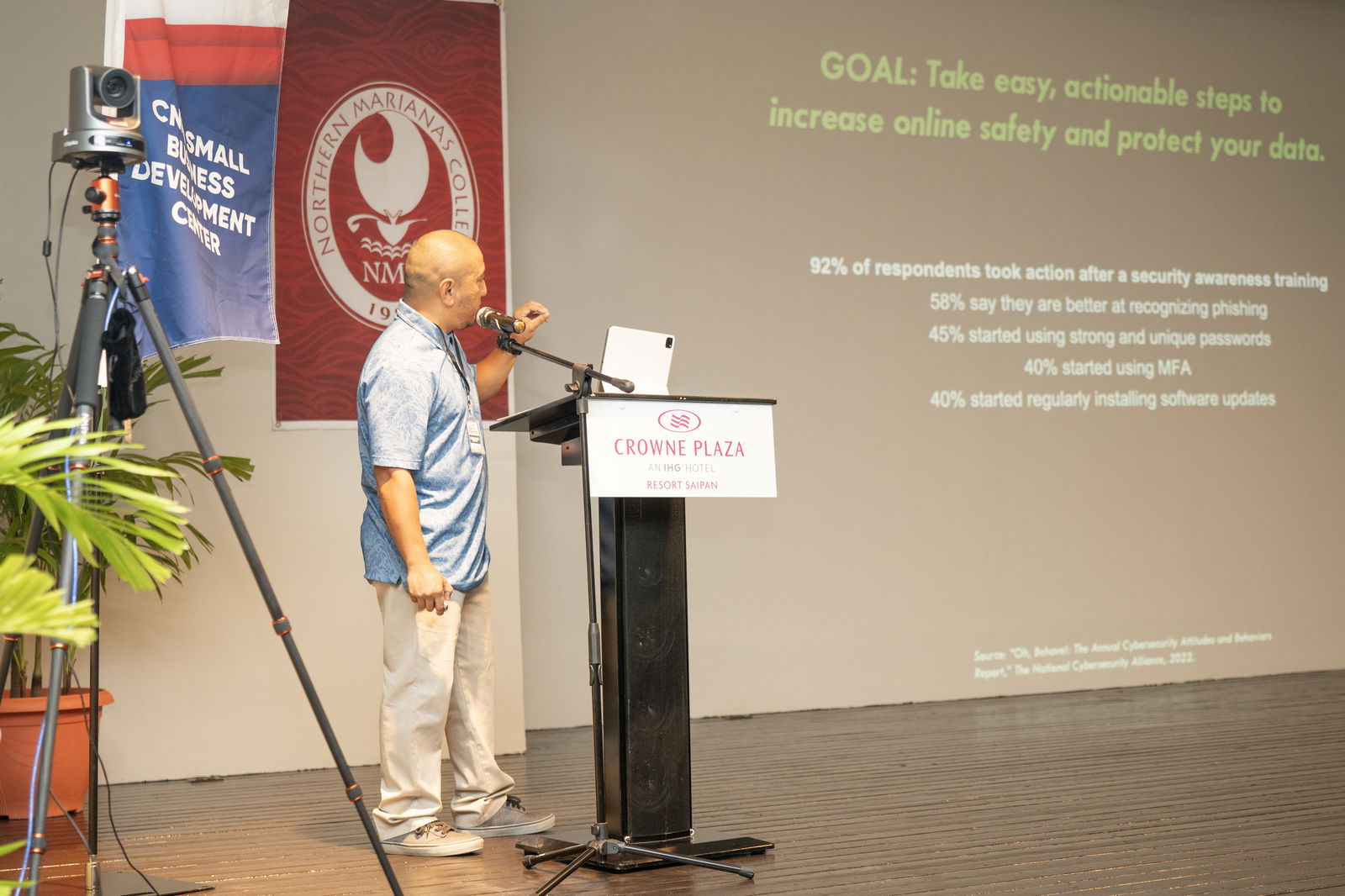 Herman Kintol presents on cybersecurity.