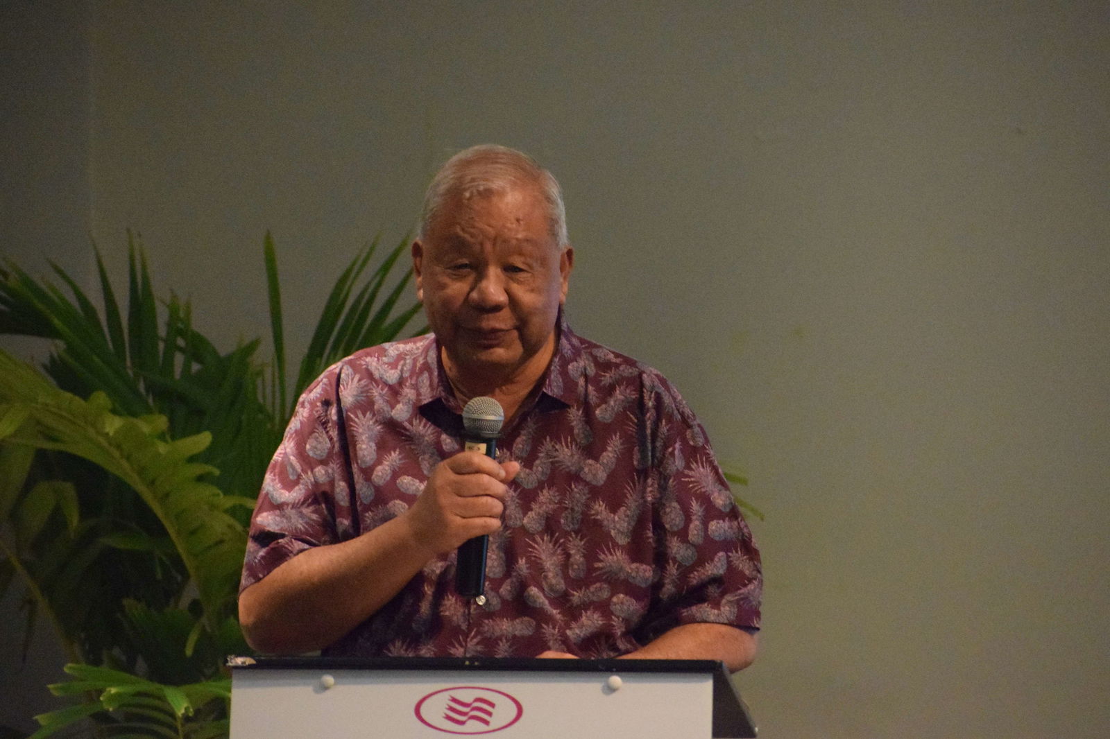 Lt. Gov. David M. Apatang welcomes former Philippine President Gloria Macapagal-Arroyo to the CNMI.