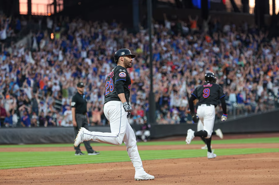 New York Mets designated hitter J.D. Martinez (28) celebrates after hitting a grand slam home run during the third inning against the Atlanta Braves at Citi Field in New York City, July 26, 2024.