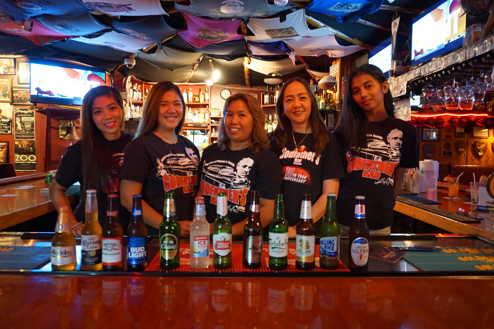 All kinds of beers are waiting for you at Godfather's, Stella Artois, Chang, Asahi, and way, way more. ​