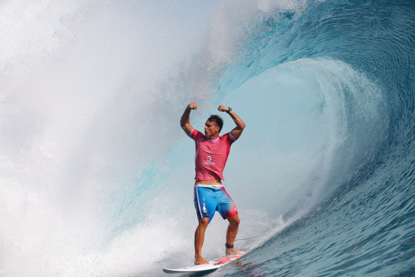 Kauli Vaast of France reacts after riding a wave during the men’s gold medal match in Teahupo'o, Tahiti, French Polynesia, Aug. 5, 2024.