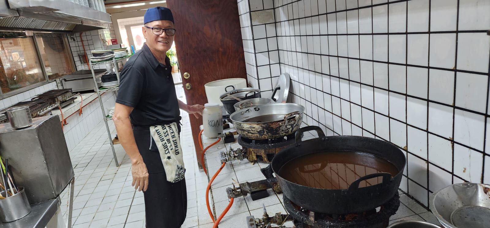 Kinpachi Restaurant's longest serving cook is Loreto E. Dedoyco.