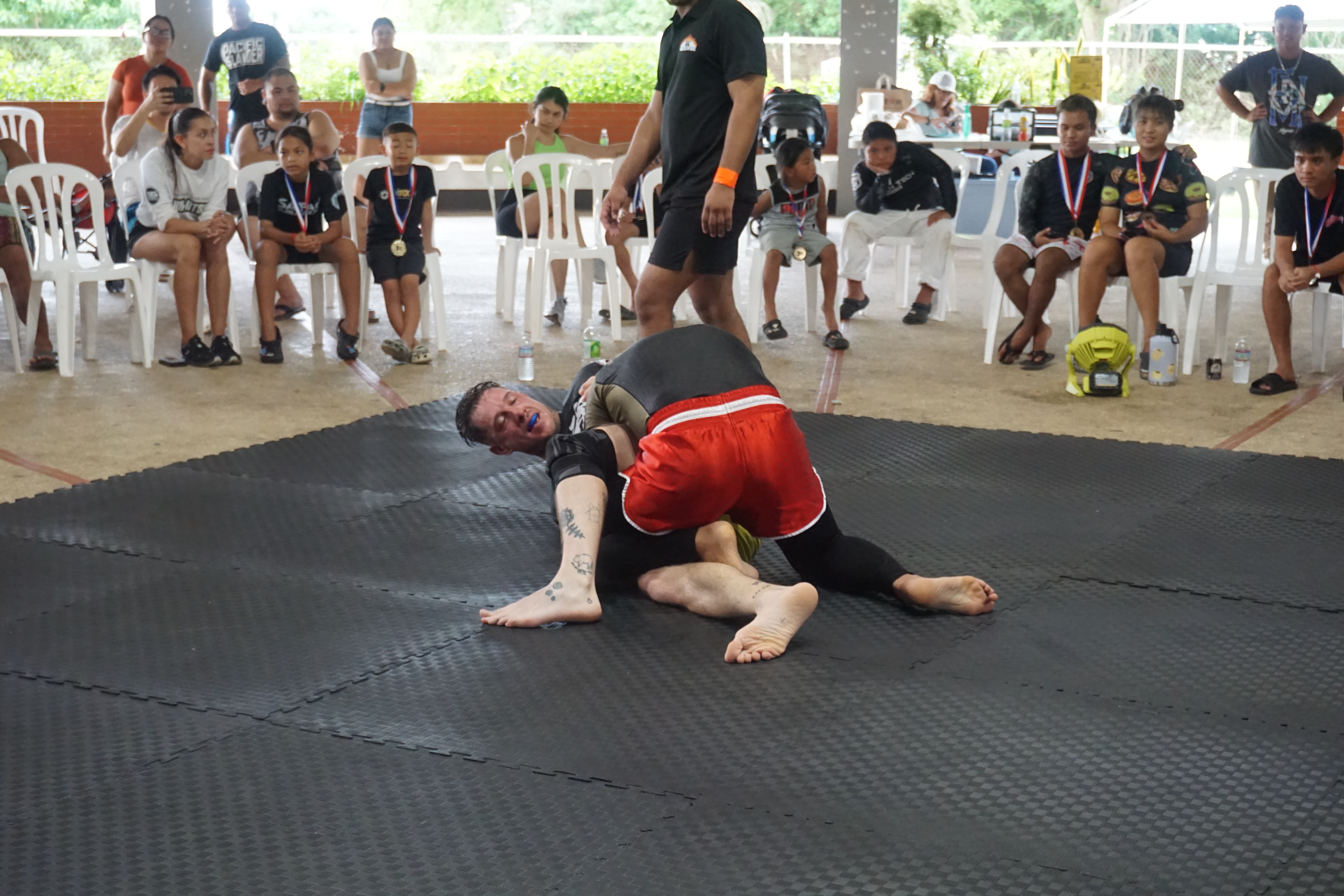 Mahon "Pirate" Gandy showed how clutch he could be with a come-from-behind, late submission win over Shane "Pikaboo" Alvarez.