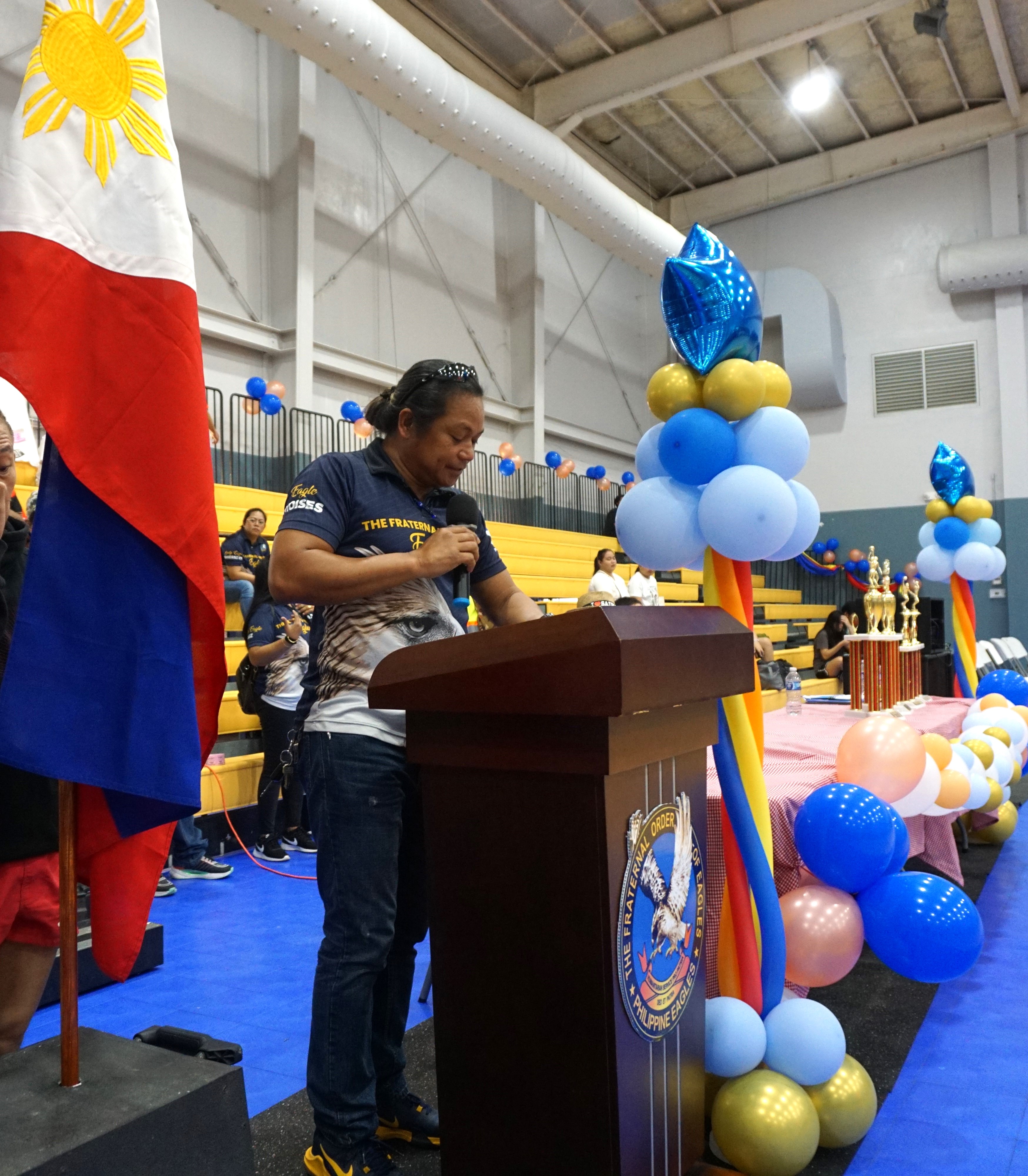 Saipan Magalahi Eagles Club President Moises D. Tagle Jr. announces the start of this year’s basketball tournament. 