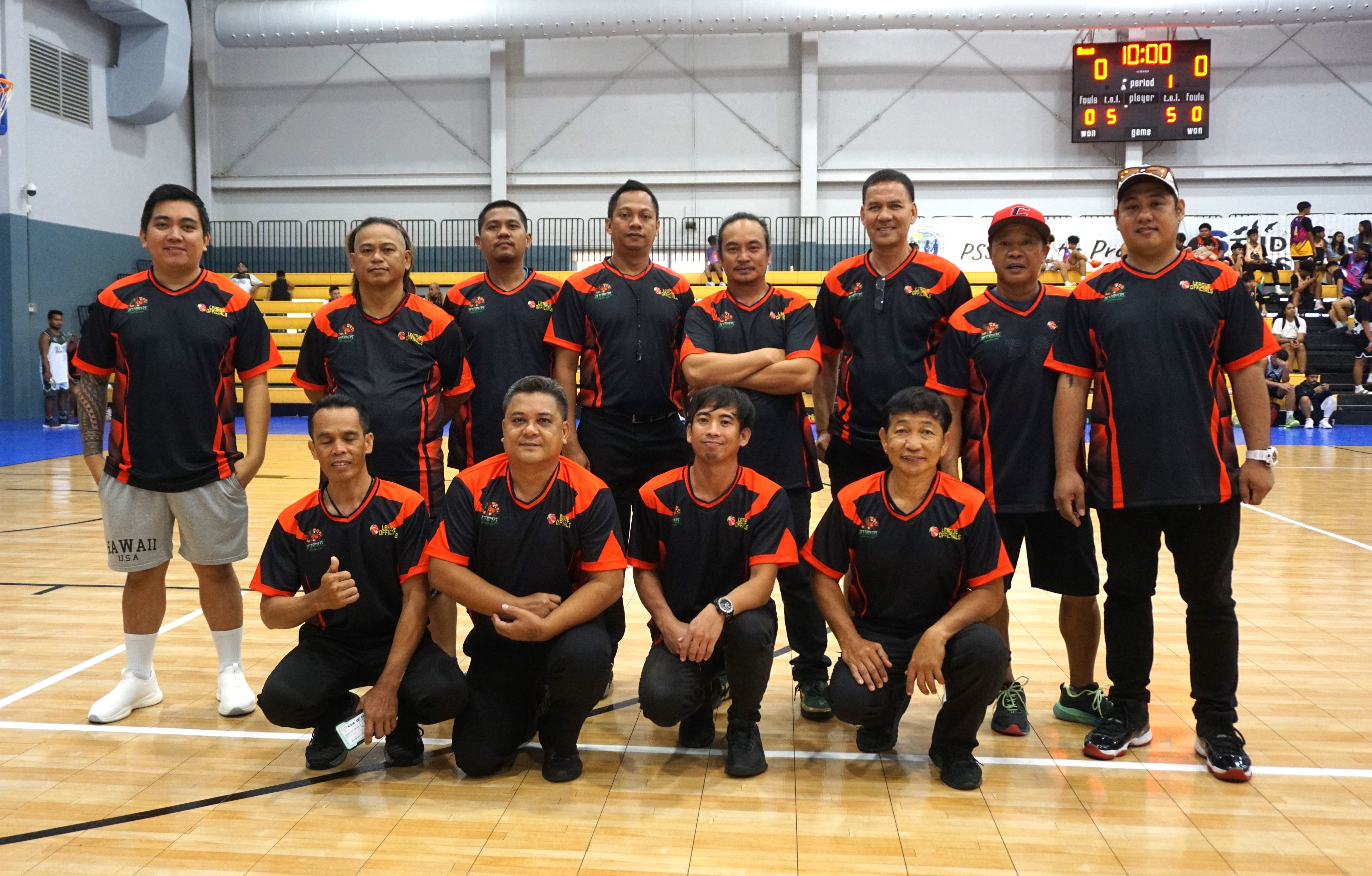 League officials pose for a group photo. 