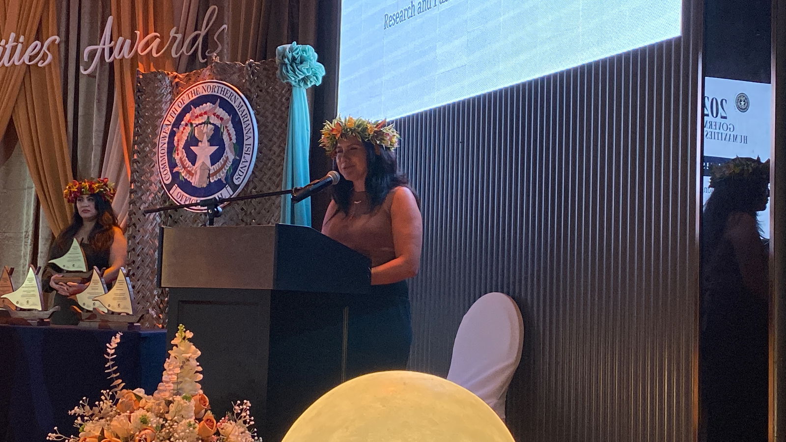 Isa Arriola receives the award for Research and Publication in the Humanities.