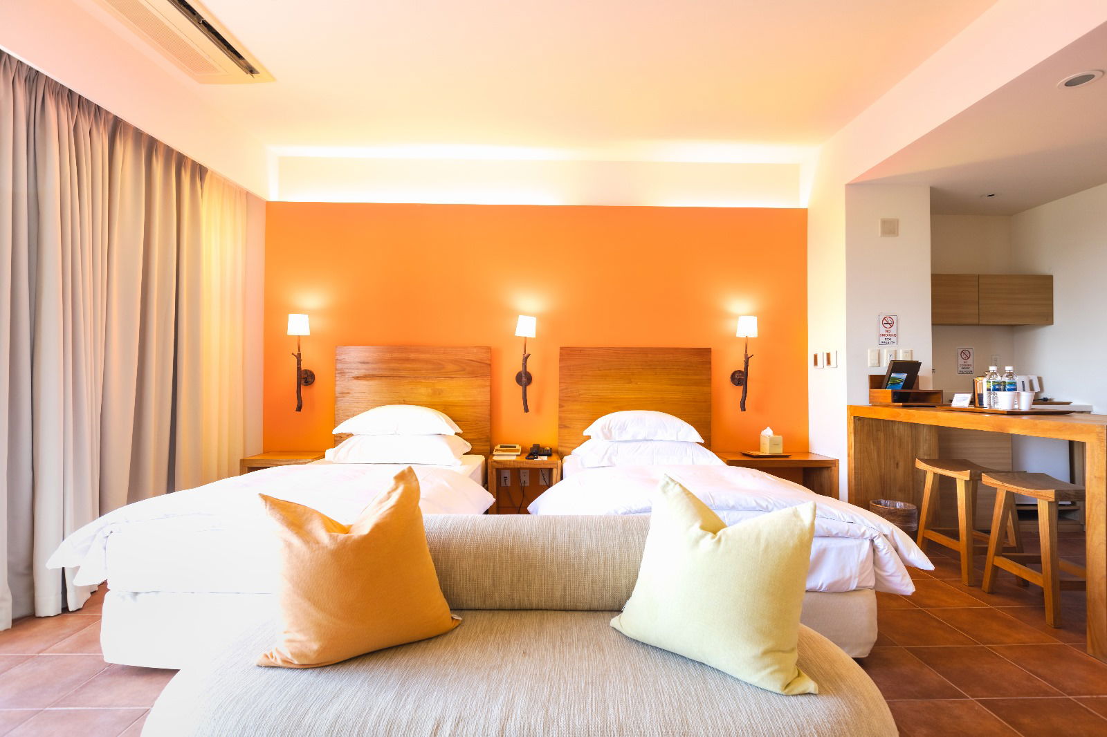 If you’re ready to experience the pristine views of the course or just need to rest and relax, LaoLao Bay Golf and Resort stands ready to meet your every need.