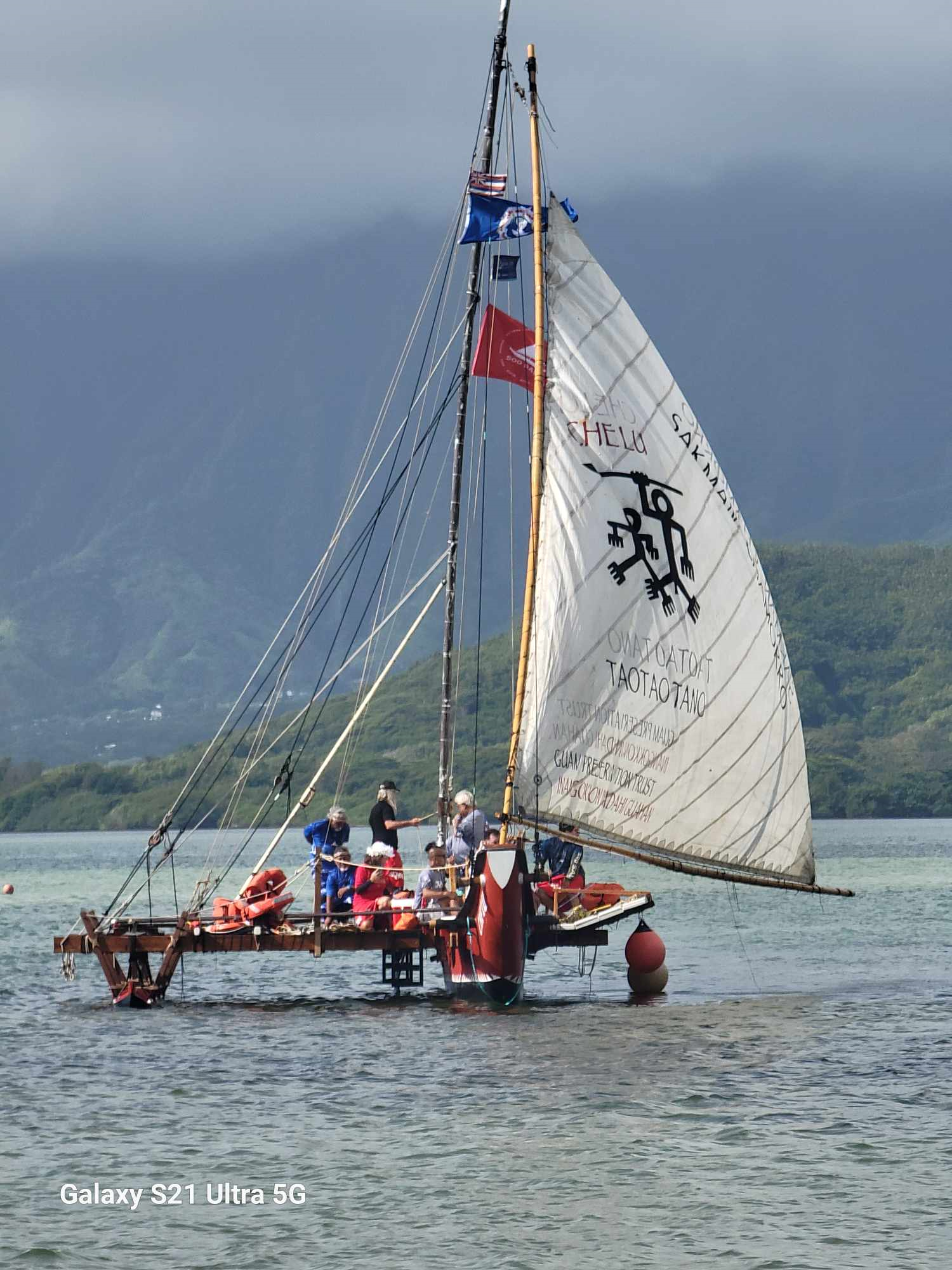 Che'lu sails in Hawaii as part of the opening canoe ceremony at the 13th Festival of the Pacific Arts and Culture. 