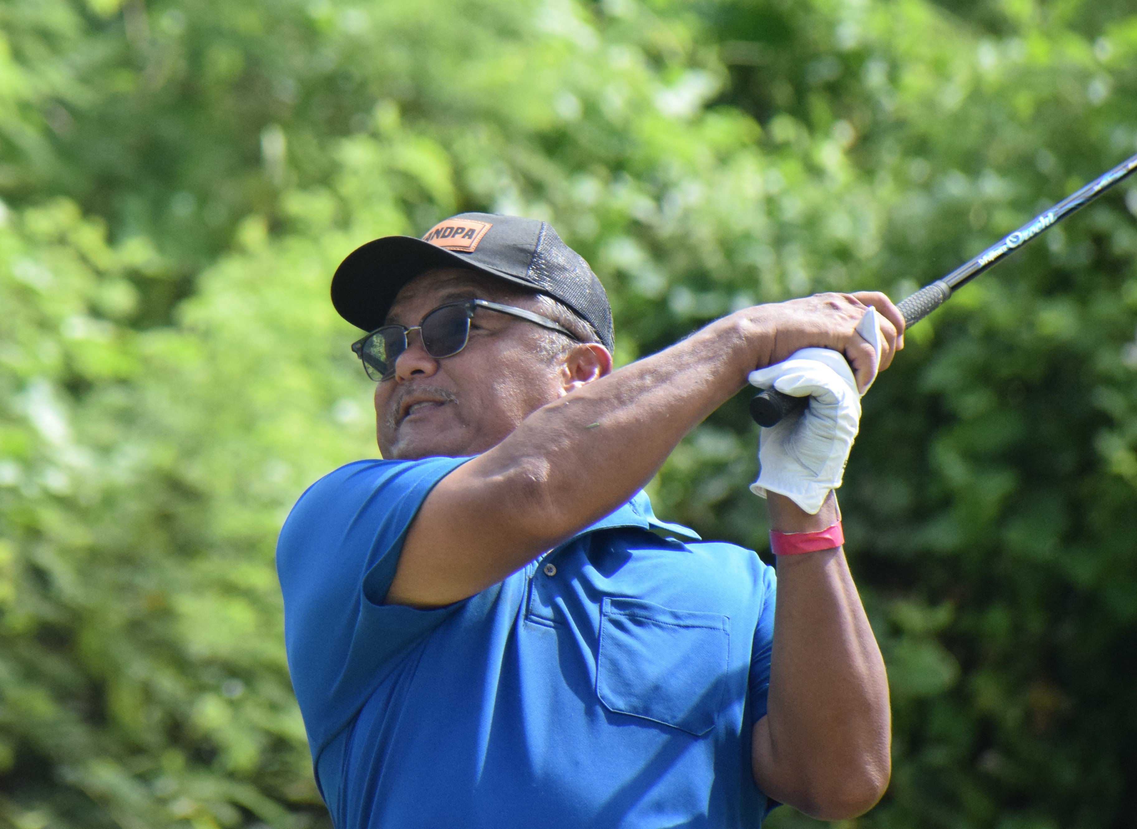 Sen. Paul A. Manglona tees off.