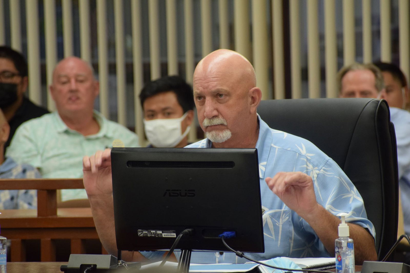 Bart Jackson gestures as he speaks to members of the House Gaming Committee on Sept. 17, 2021 in the House chamber.