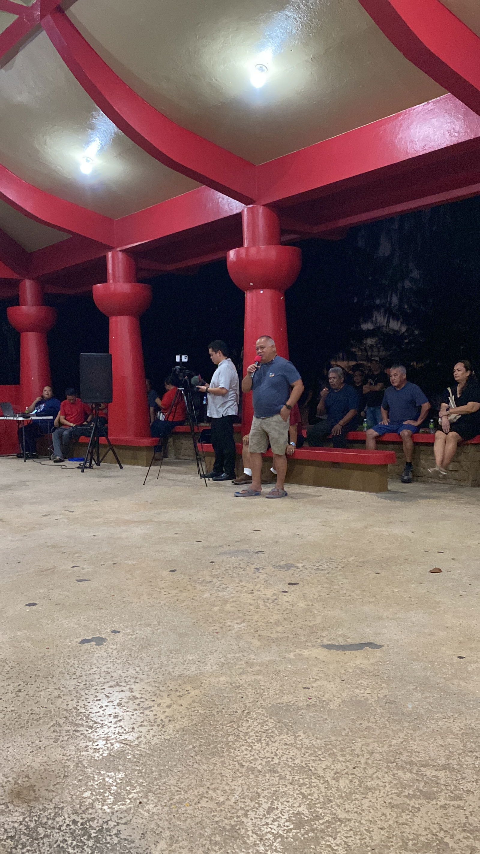 Customs and Biosecurity Director Jose Mafnas speaks at the GOP meeting.