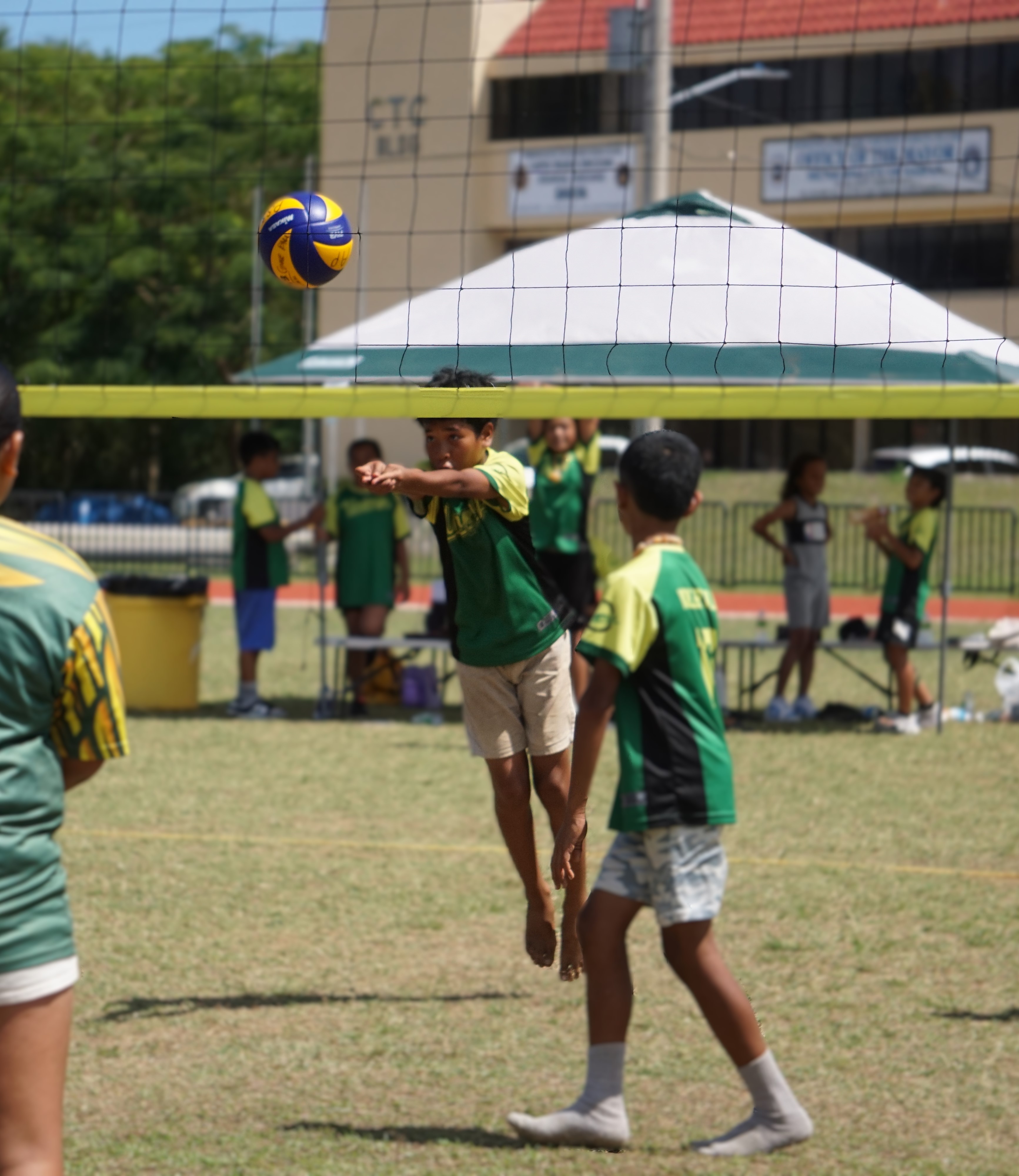 A KOB 1 player extends for the bump return during the championship game in the co-ed elementary division of the PSS-NMIVA Interscholastic Volleyball League SY24-25 at the Oleai Sports Complex on Saturday.