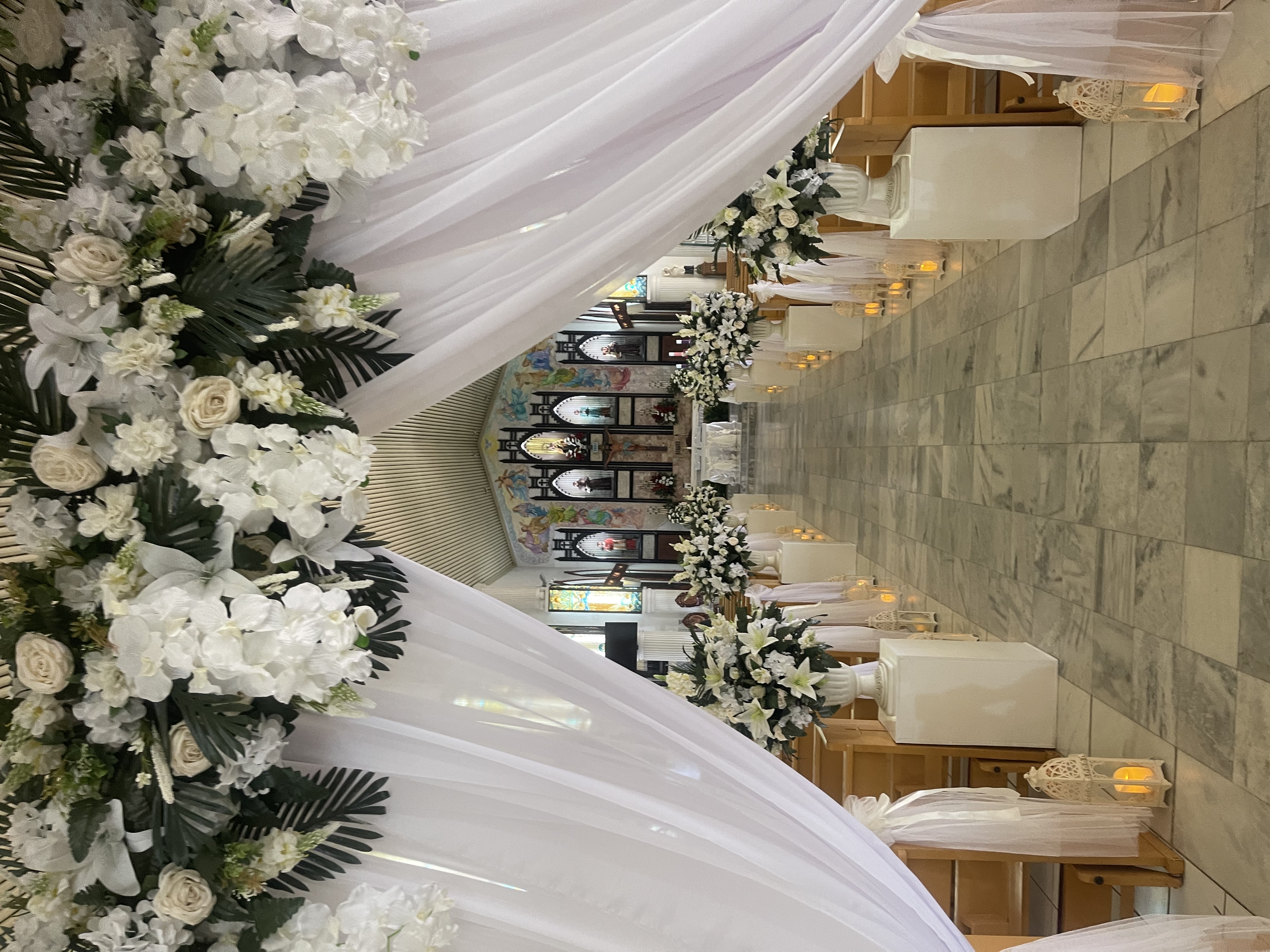 Island Touch works with its customers to design the wedding that complements your budget.