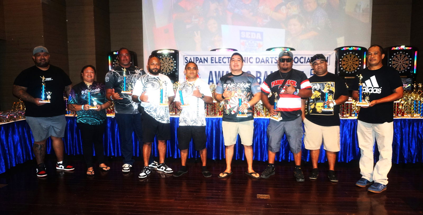 The Top Gun awardees pose for a photo.