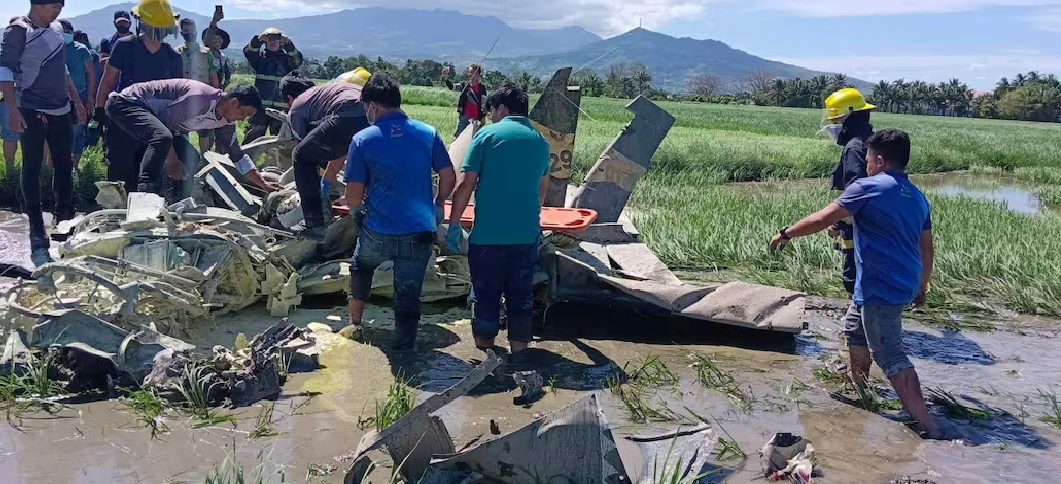 The wreckage of a Philippine jet fighter, and the two pilots, were found in the Kalatungan mountains in the southern Mindanao region on Wednesday.