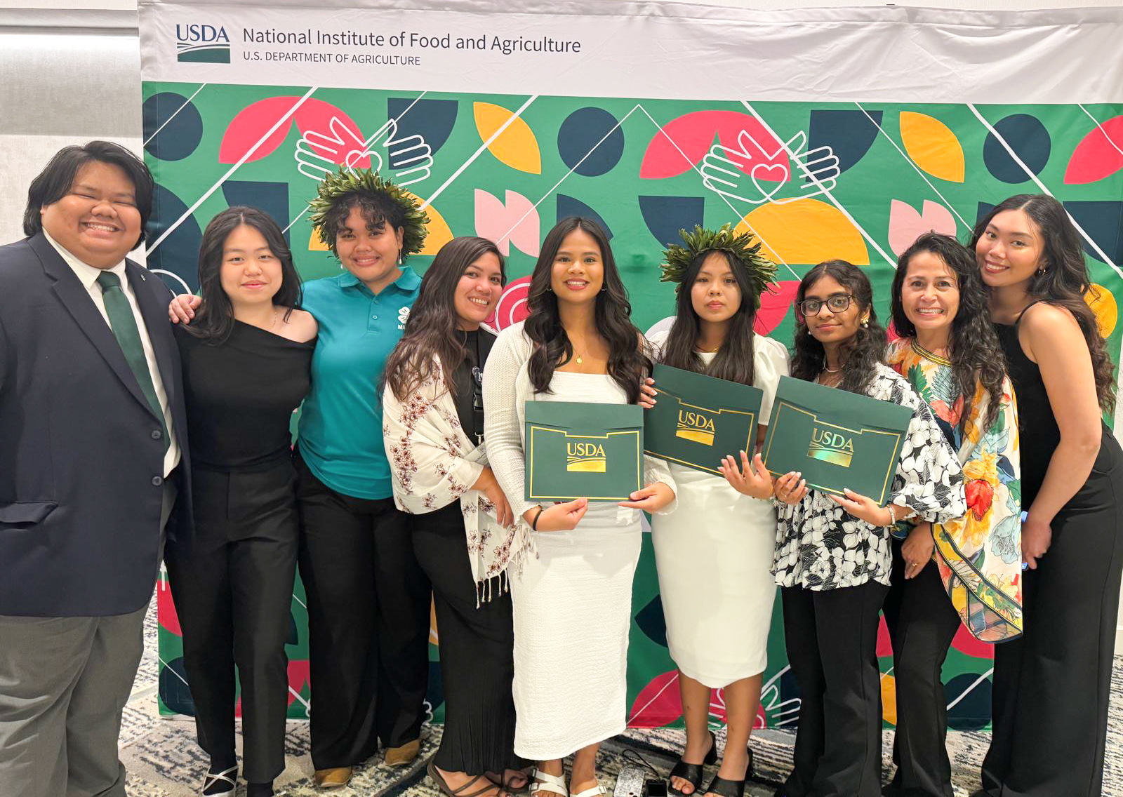From right, Rownel Jody Coloma, Kelly Zheng, Sylvia Sanchez, 4-H advisor Jacklynn Sanchez, Jia Ross Nicdao, Alicia Wen Teope, MercyAnne Christian, advisor Tayna Belyeu-Camacho, and Rosabelle Surla.