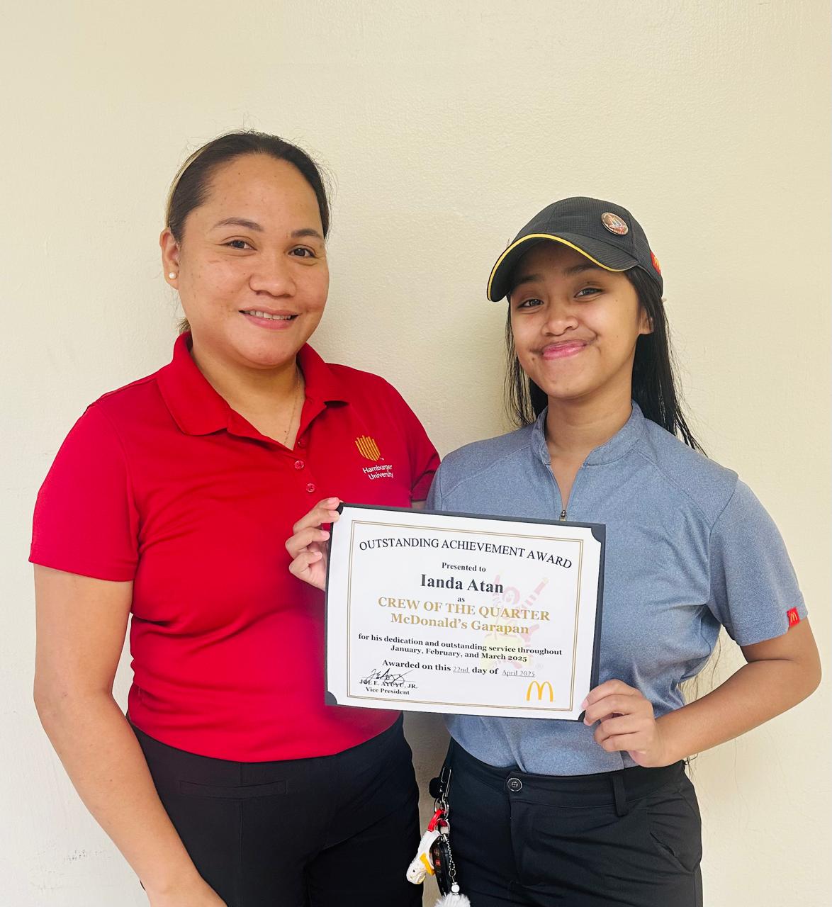 From left, Gisel Achas, McDonald’s Garapan general manager, and Ianda Atan, McDonald’s Garapan Crew of the 1st Quarter.Contributed photo