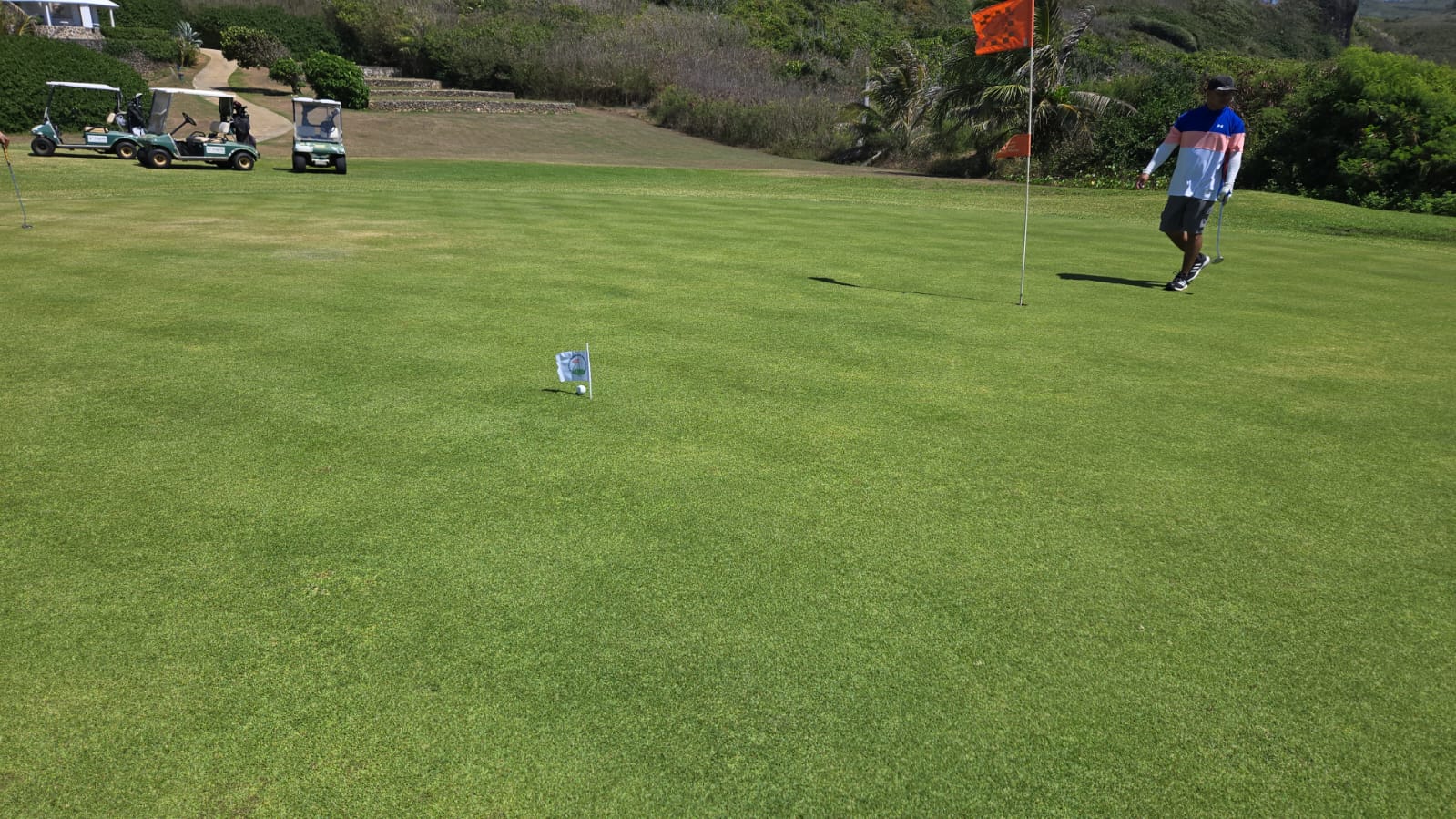 Nick Sonoda notched the nearest-to-the-pin award on the 6th hole, where his ball landed right beside the pin.
