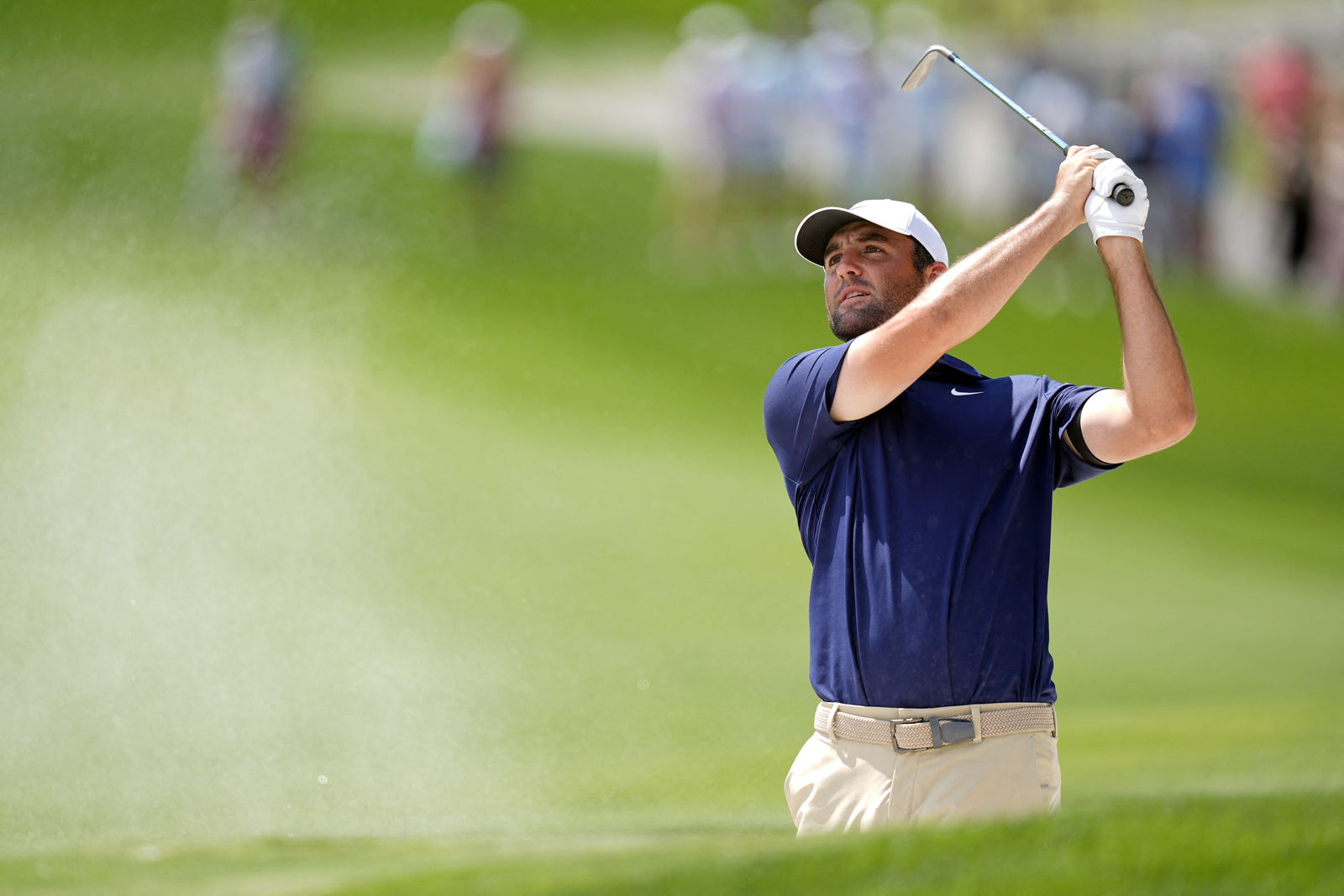 Scottie Scheffler plays a shot from a bunker on the fifth hole during the final round of the PGA Championship golf tournament at Quail Hollow in Charlotte, North Carolina, May 18, 2025.Photo by Jim Dedmon/Imagn Images