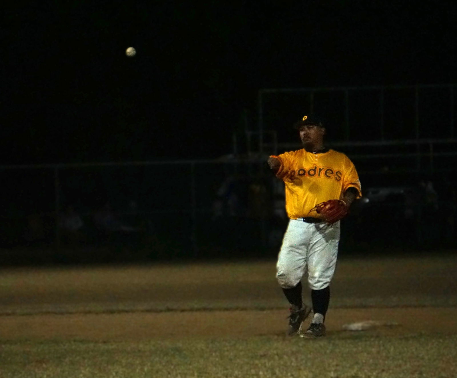 Padres’ shortstop Ton Salas throws the ball back to the infield after a successful pickoff during a 2025 Saipan Baseball League game at the Francisco “Tan Ko” Palacios Baseball Field.Photo by James F. Sablan Jr.