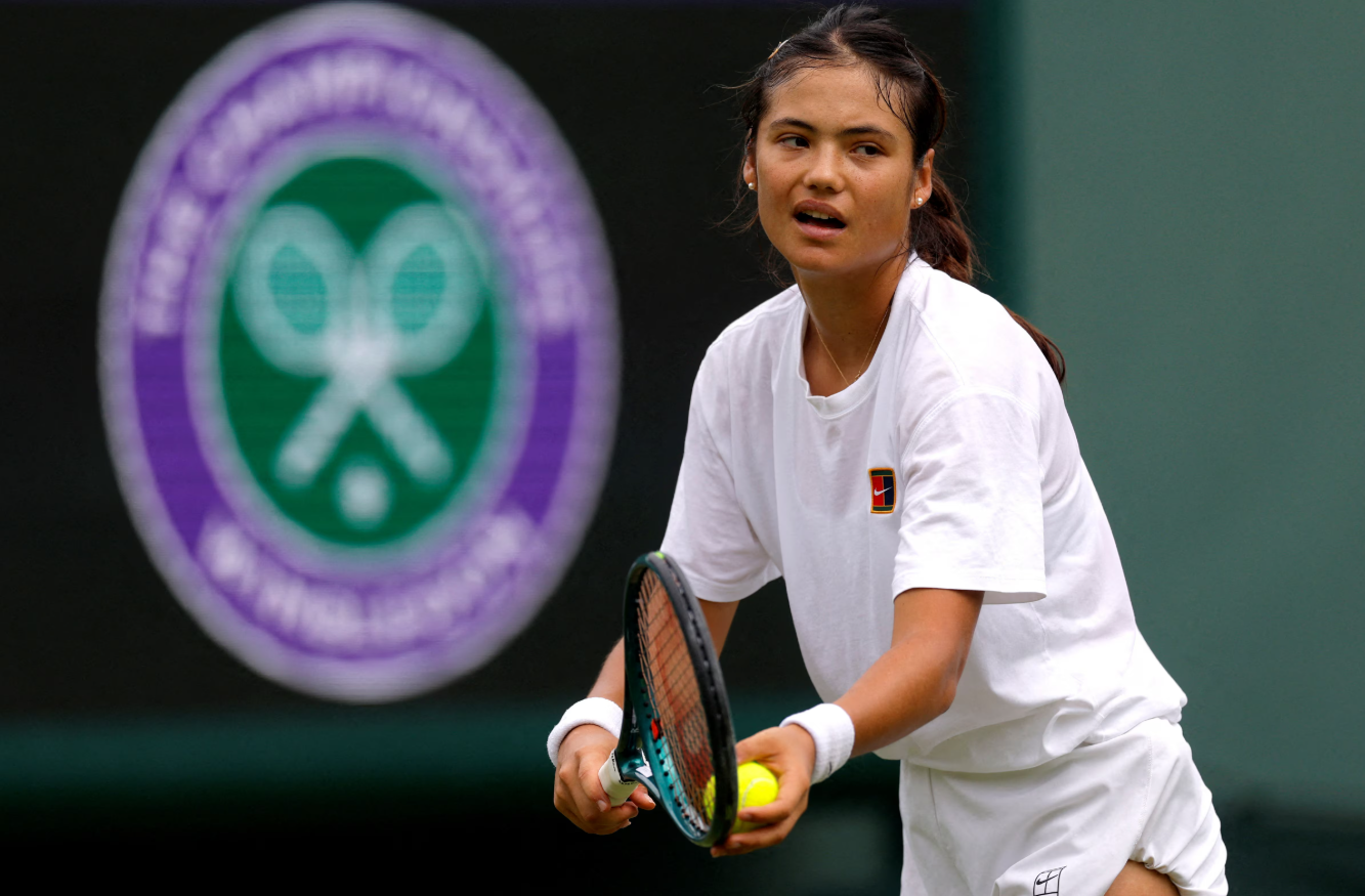 Britain’s Emma Raducanu during a practice session at the All England Lawn Tennis and Croquet Club in London, June 28, 2025.REUTERS