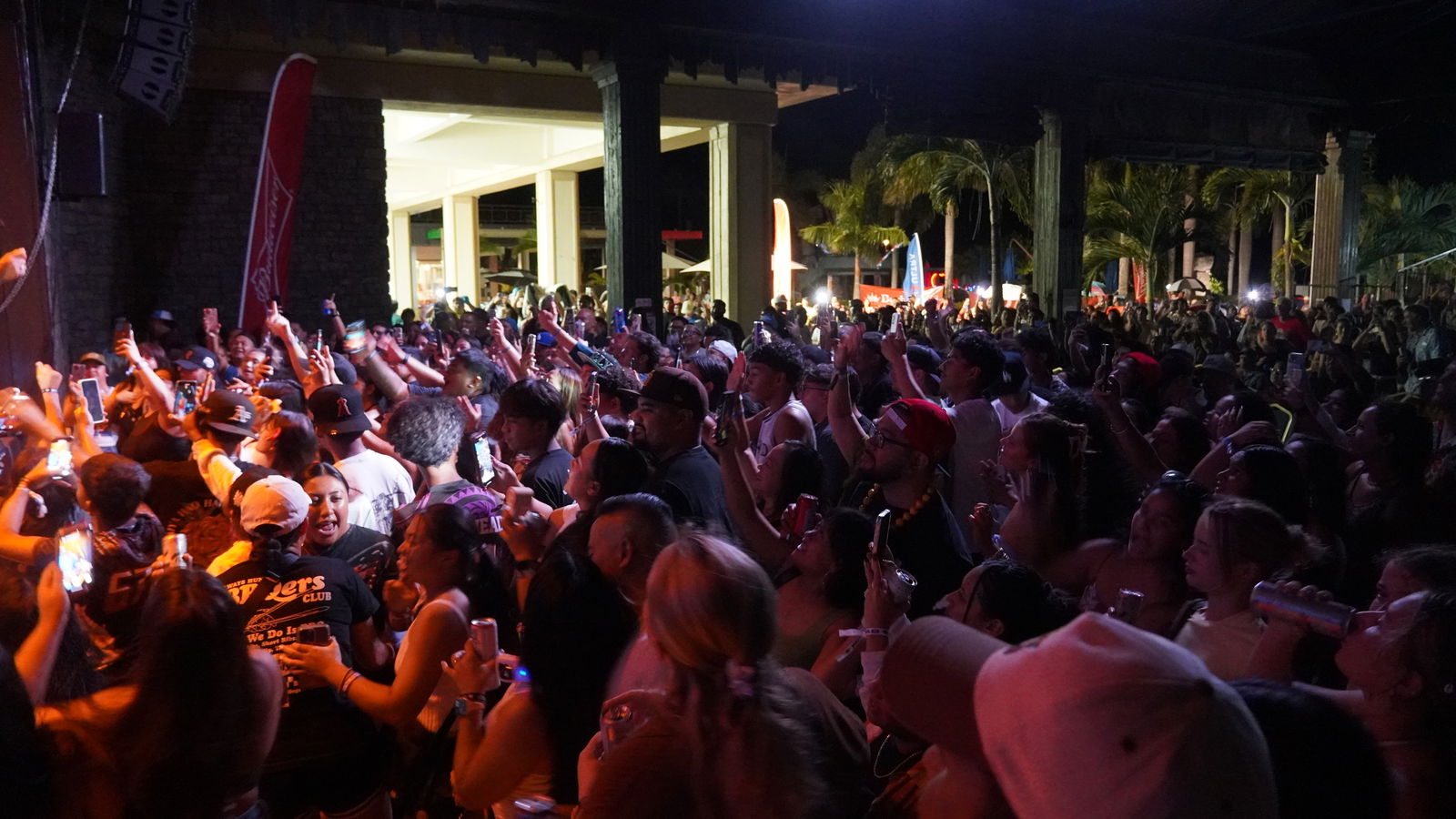 Hundreds of residents were at Saipan World Resort on Friday evening for The Wailers and Tenelle live in concert.