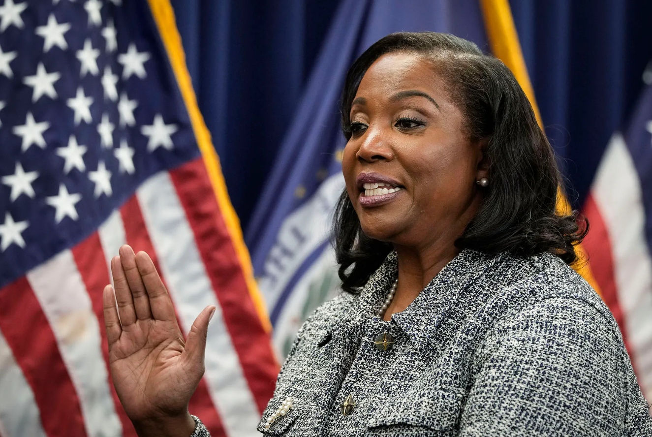 Lisa Cook takes the oath of office to serve as a member of the Board of Governors at the Federal Reserve System on May 23, 2022 in Washington, D.C.Photo by Drew Angerer/Getty Images